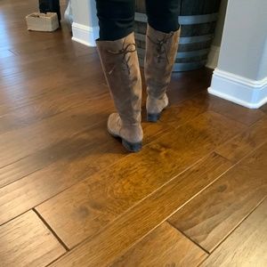 Born rust colored suede boots